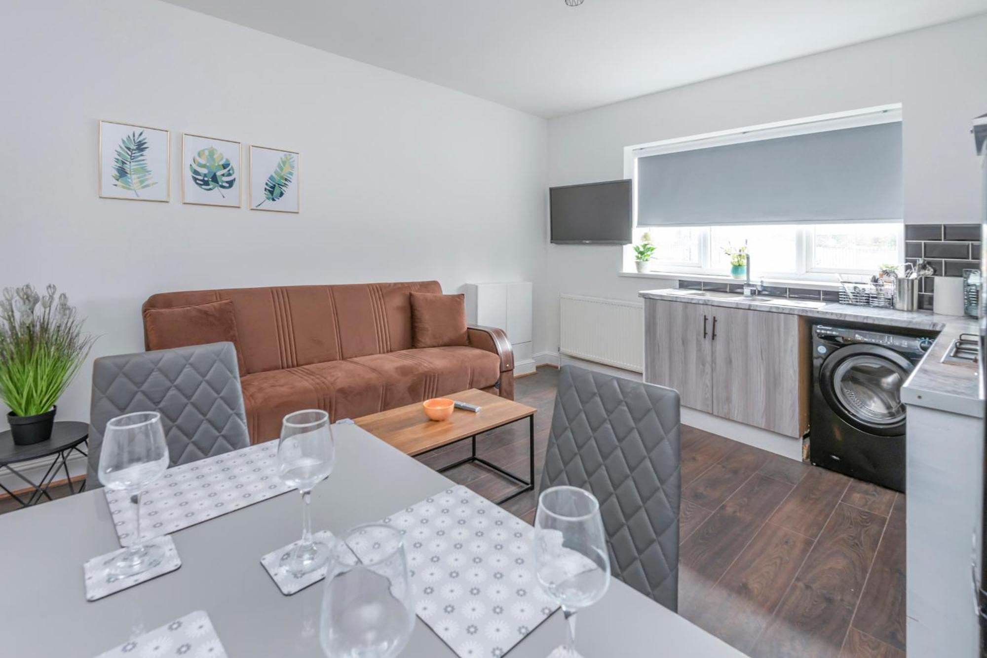 Modern Family Home W/Wi-Fi, Netflix, Self Check-In Londen Buitenkant foto