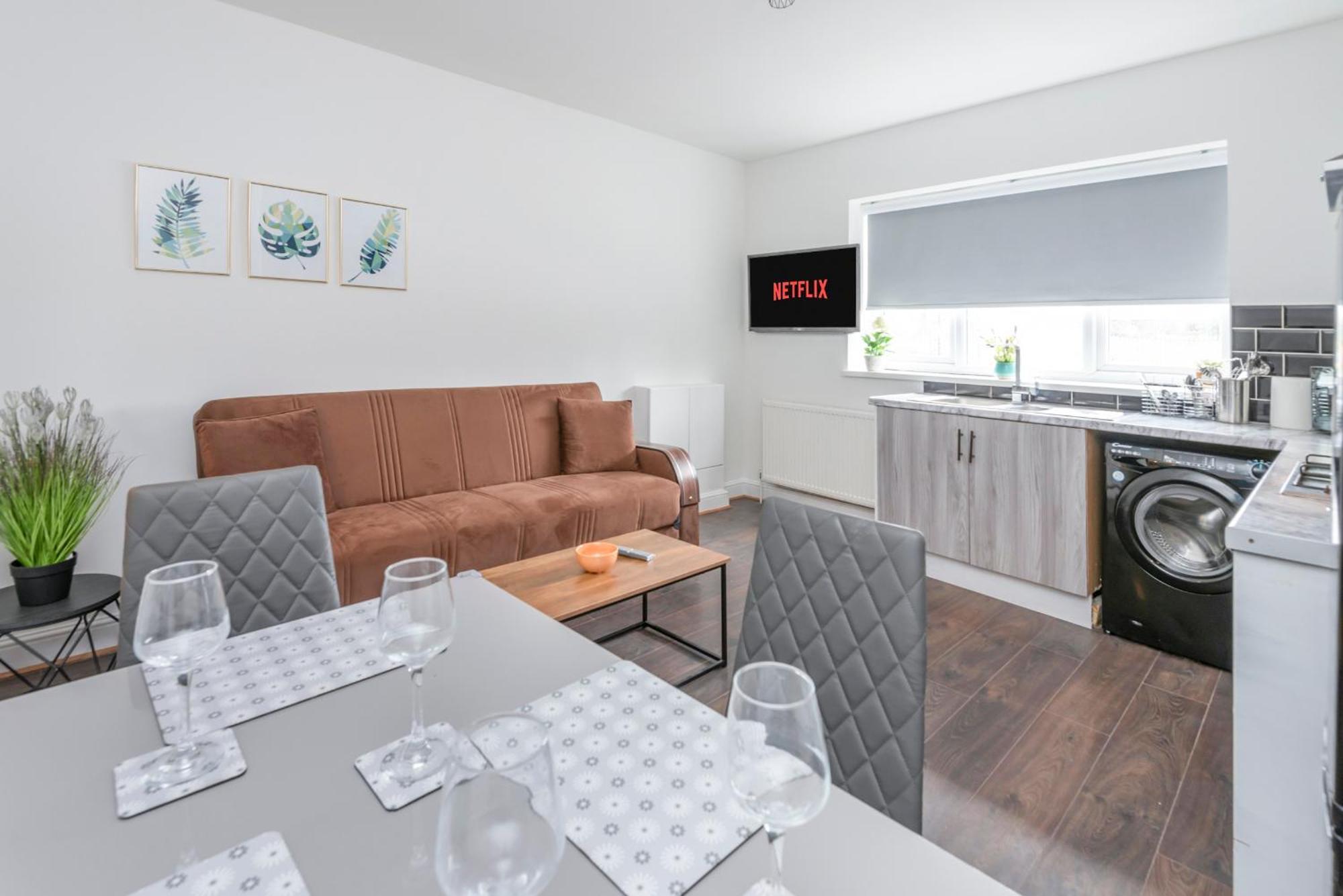 Modern Family Home W/Wi-Fi, Netflix, Self Check-In Londen Buitenkant foto