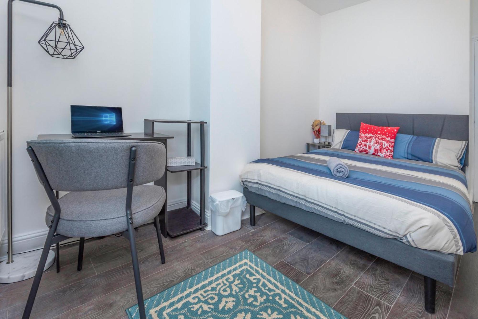 Modern Family Home W/Wi-Fi, Netflix, Self Check-In Londen Buitenkant foto